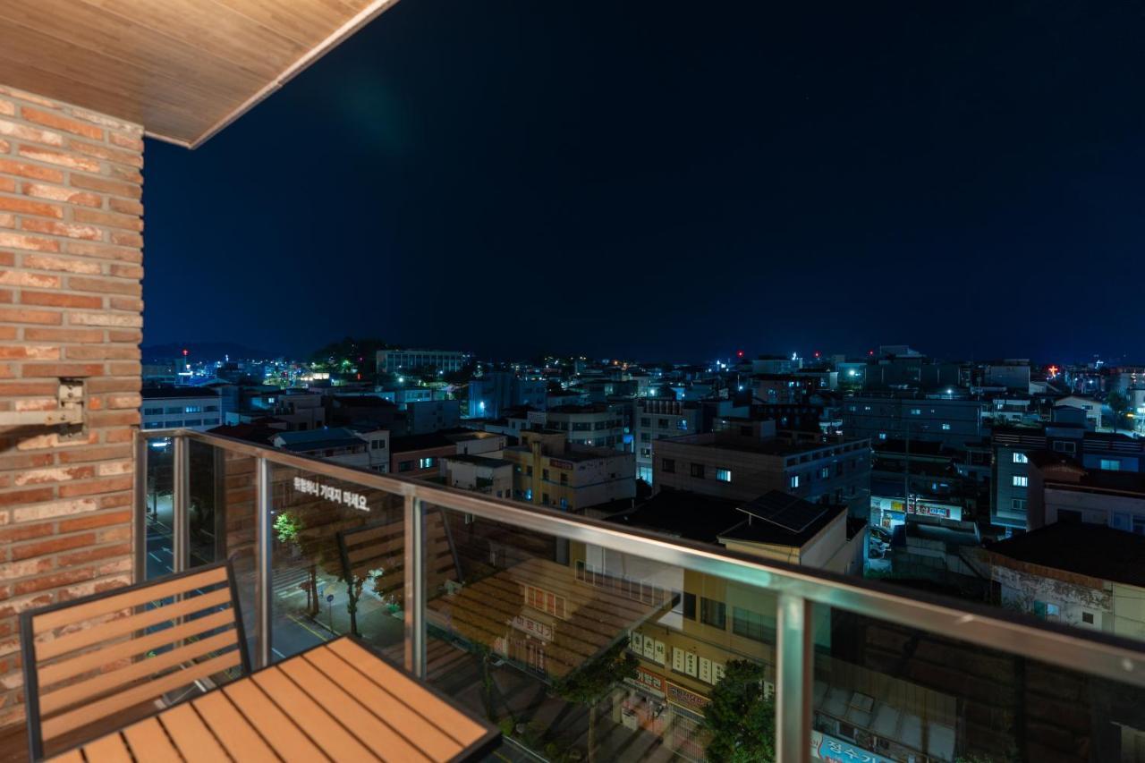Jecheon Hound Hotel Chech'ŏn Exterior foto