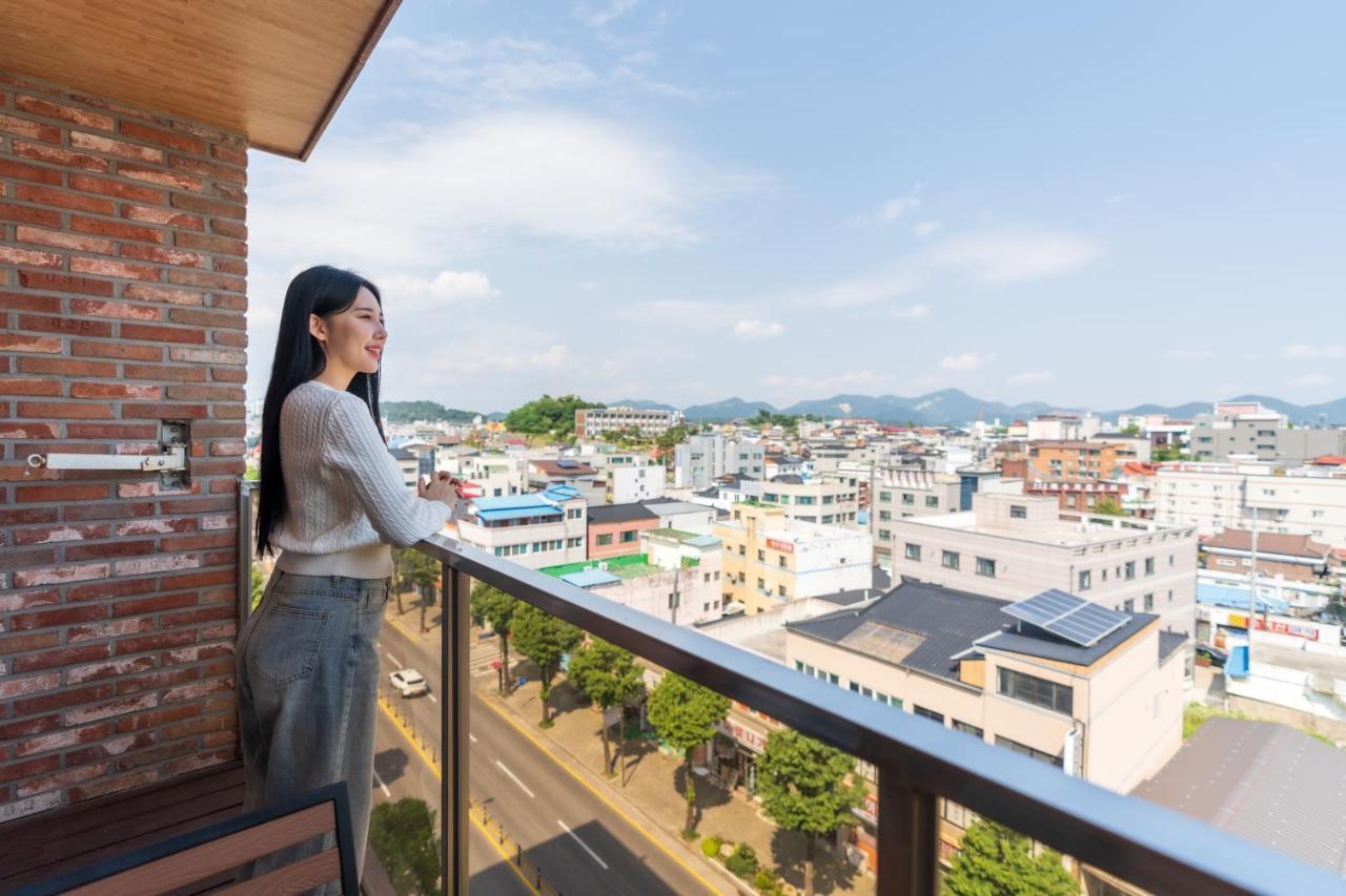 Jecheon Hound Hotel Chech'ŏn Exterior foto