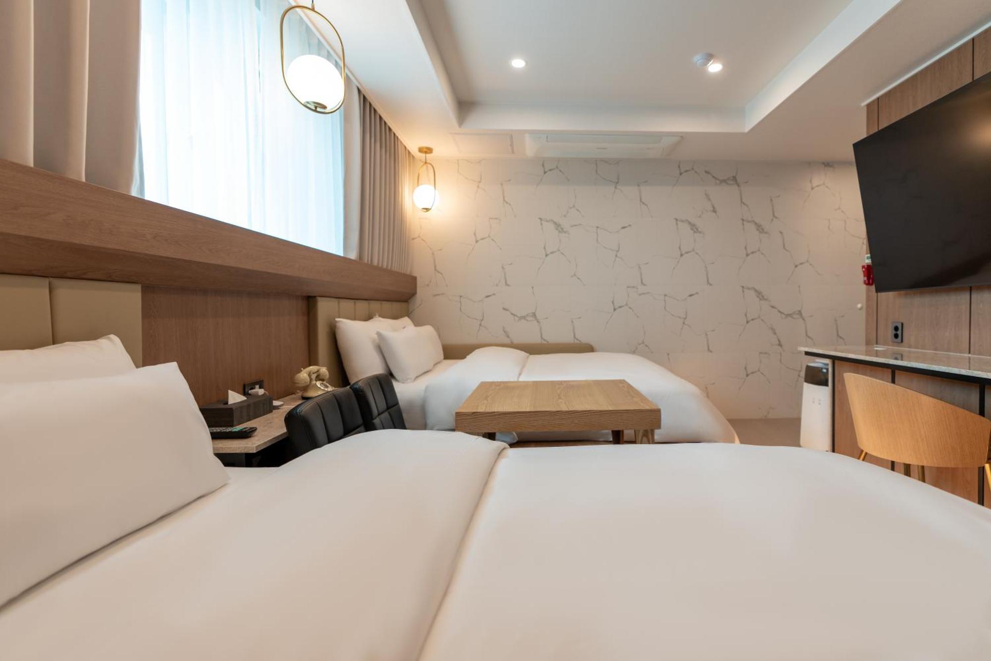 Jecheon Hound Hotel Chech'ŏn Exterior foto